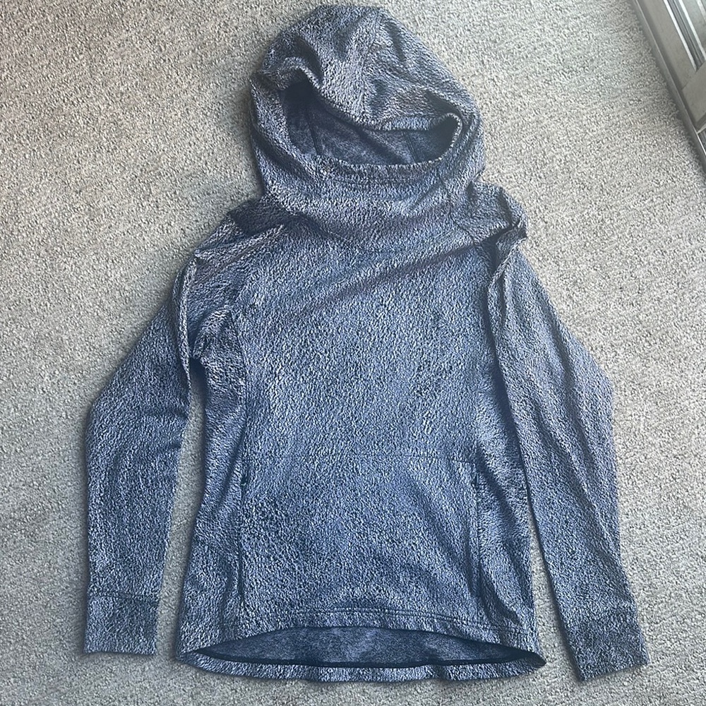 Lululemon hooded layering Jacket with thumb holes.
